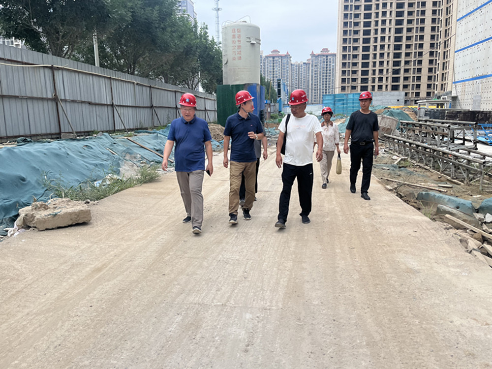 爱游戏平台 - 官网ID注册_ | 会员账号平台中心领导深入市政二部检查安全生产和防汛工作